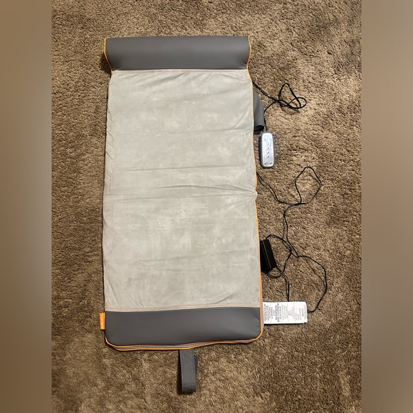 HoMedics Air Compression Back Stretching Mat - Picture 1 of 8